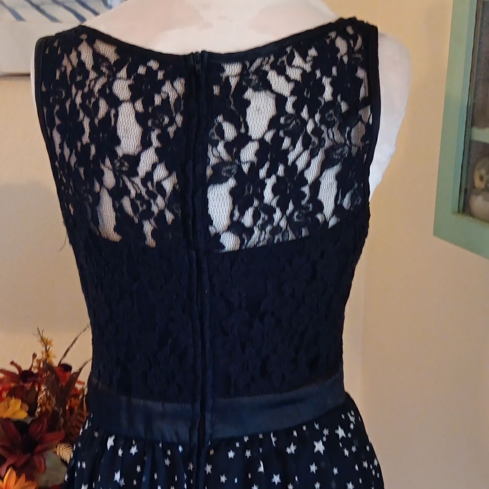 B. SMART Dress - Picture 6 of 13
